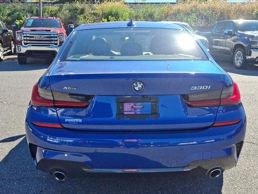 2019 BMW 330 i xDrive
