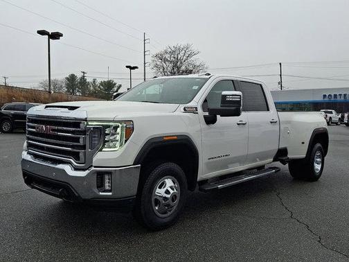 2023 GMC Sierra 3500 SLT