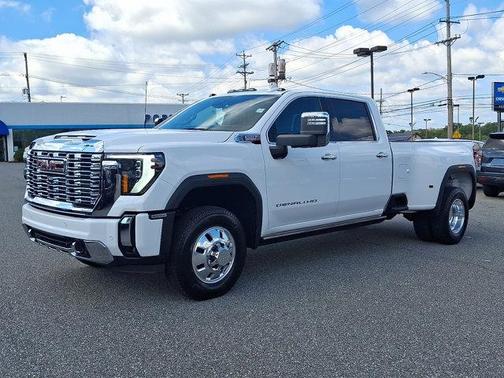 2025 GMC Sierra 3500 Denali