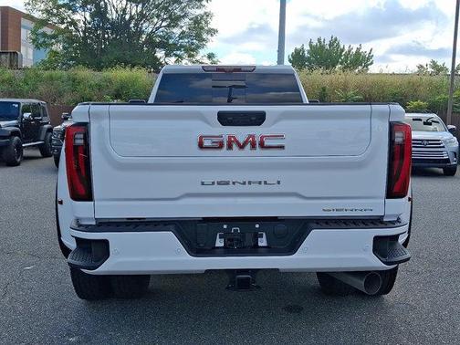 2025 GMC Sierra 3500 Denali