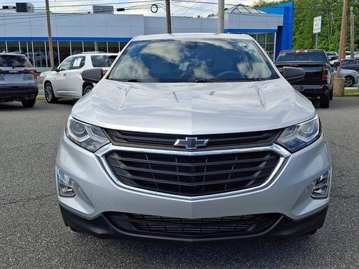 Silver Ice Metallic 2021 Chevrolet Equinox LS