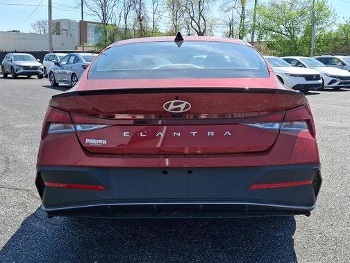 2025 Hyundai ELANTRA SEL Sport
