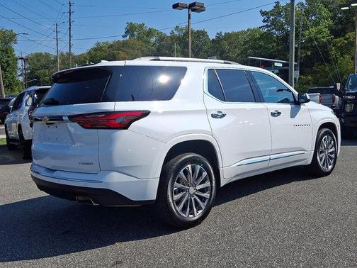 2023 Chevrolet Traverse Premier