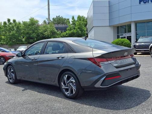 Amazon Gray 2025 Hyundai ELANTRA SEL Sport