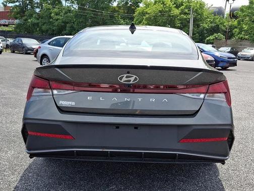 Amazon Gray 2025 Hyundai ELANTRA SEL Sport
