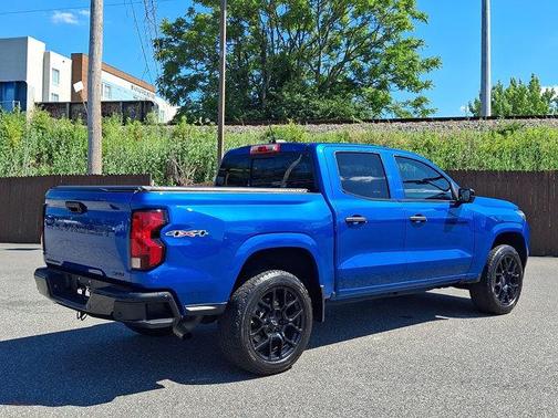 Glacier Blue Metallic 2023 Chevrolet Colorado WT