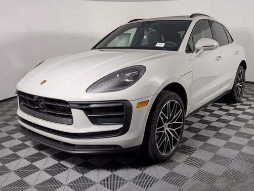 3H/Chal 2026 Porsche Macan Macan