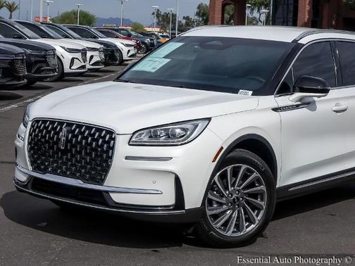 PRISTINE WHITE MET 3C 2023 Lincoln Corsair RESERVE