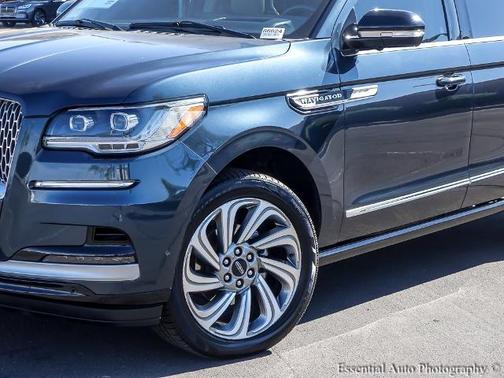2022 Lincoln Navigator L RESERVE