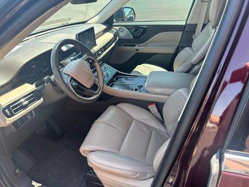 BURGUNDY VELVET MET TC 2022 Lincoln Aviator GRAND TOURING