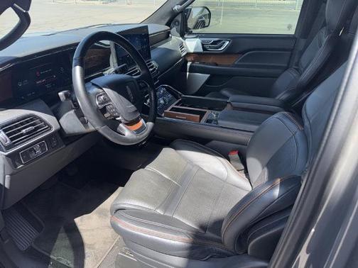 2022 Lincoln Navigator BLACK LABEL