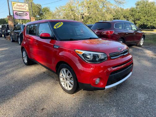 2017 Kia Soul +