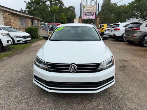 Pure White 2015 Volkswagen Jetta Man S