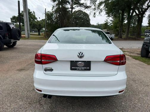 Pure White 2015 Volkswagen Jetta Man S