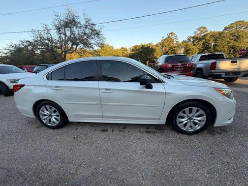 2017 Subaru Legacy Base