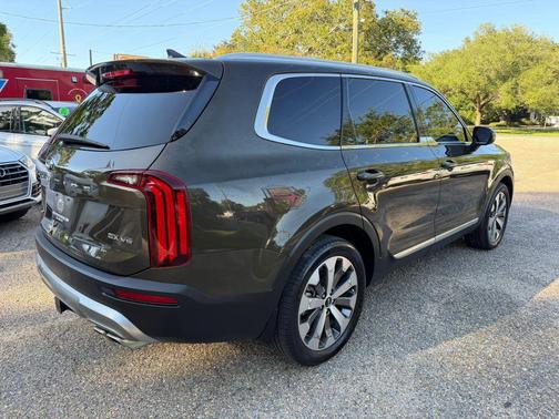 Dark Moss 2020 Kia Telluride EX
