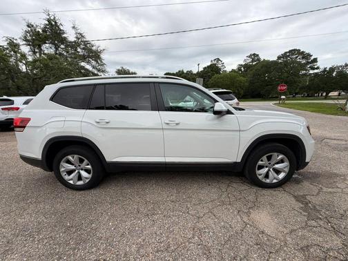 Pure White 2018 Volkswagen Atlas 3.6L SEL