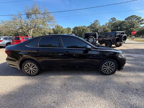 2021 Volkswagen Jetta 1.4T R-Line