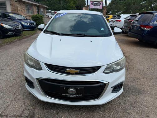 Summit White 2017 Chevrolet Sonic Premier