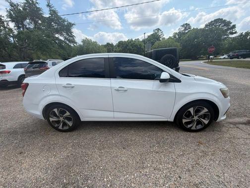 Summit White 2017 Chevrolet Sonic Premier