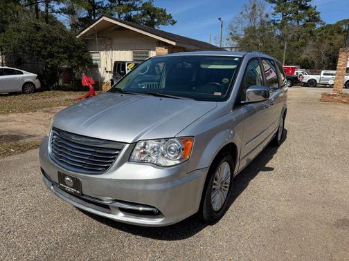 2012 Chrysler Town & Country Limited