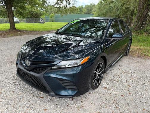 Galactic Aqua Mica 2018 Toyota Camry SE