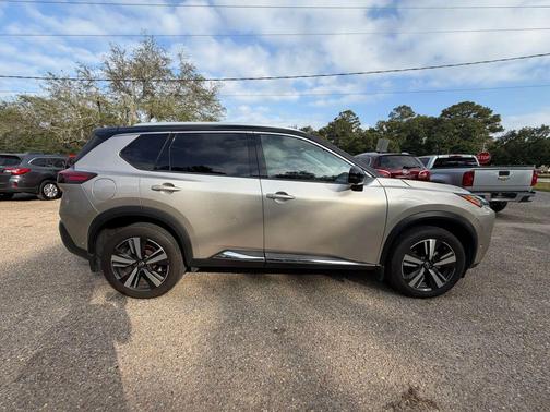 2022 Nissan Rogue Platinum