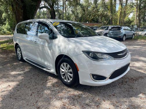 2018 Chrysler Pacifica Touring Plus