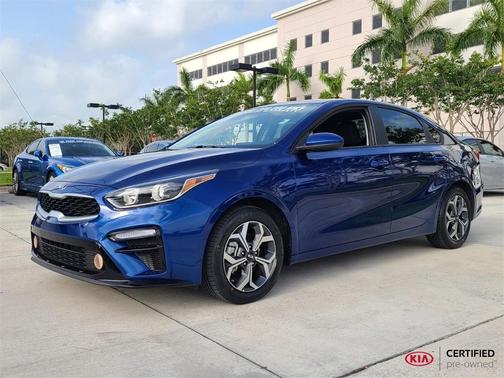 Photo 2 of 25 of 2021 Kia Forte LXS