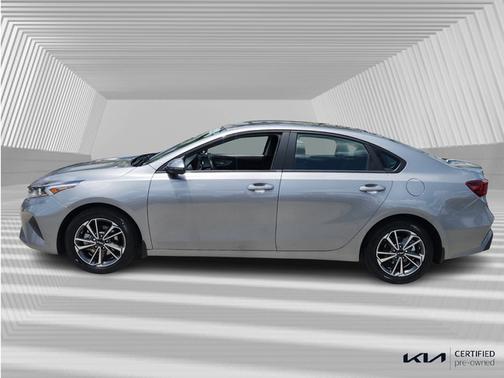 2022 Kia Forte LXS IVT