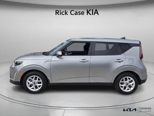 2024 Kia Soul LX IVT