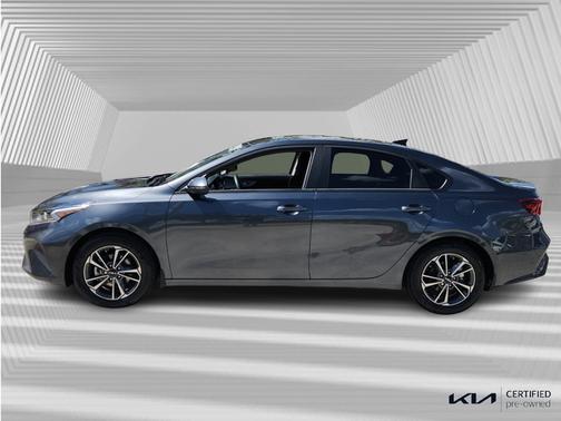 2024 Kia Forte LXS IVT