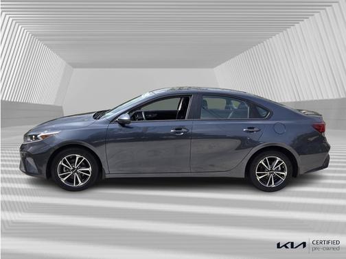 2023 Kia Forte LXS IVT