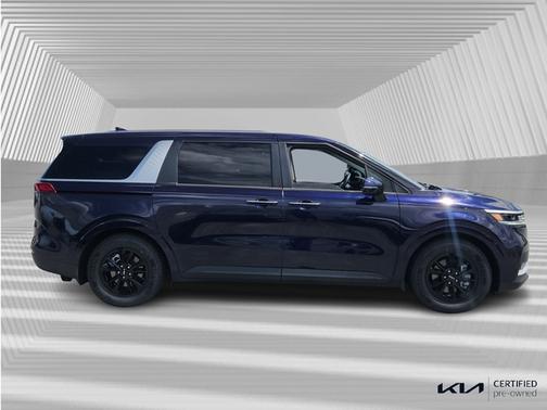 2022 Kia Carnival LXS FWD