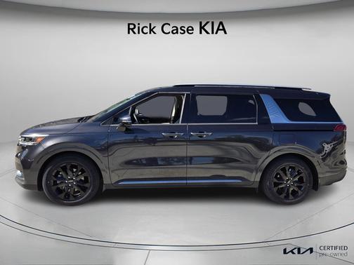2024 Kia Carnival SX FWD