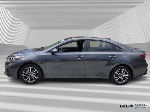 2023 Kia Forte LXS IVT