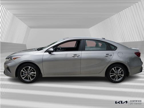2022 Kia Forte LXS IVT