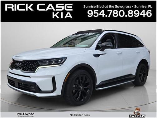 WHITE 2022 Kia Sorento SX FWD
