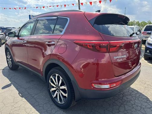 Red 2017 Kia Sportage EX