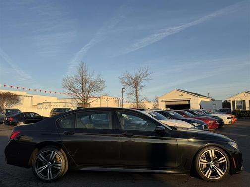 2018 BMW 750 i