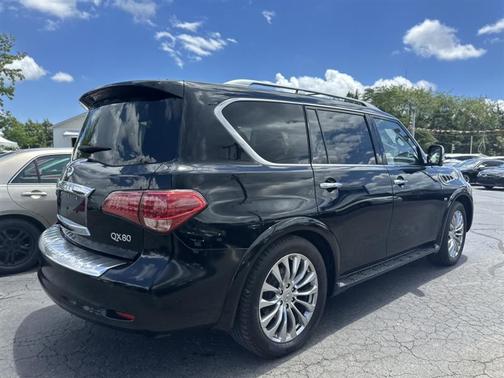 2017 INFINITI QX80 Base