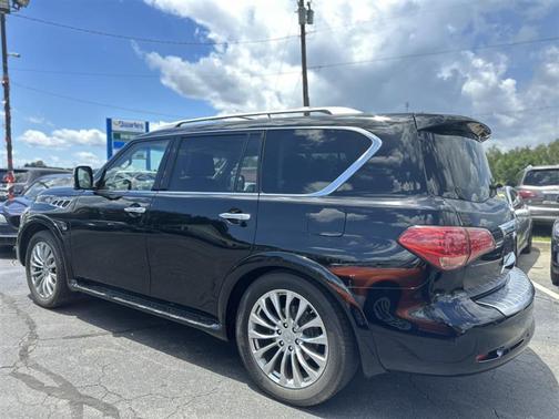 2017 INFINITI QX80 Base