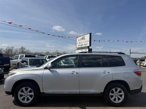 Silver 2013 Toyota Highlander