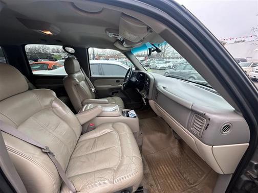 2001 Chevrolet Suburban LS