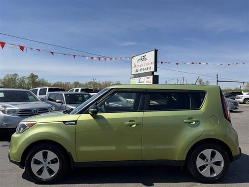 2016 Kia Soul Base