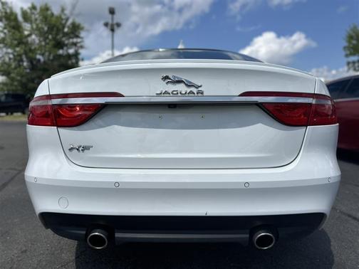 2016 Jaguar XF 35t R-Sport