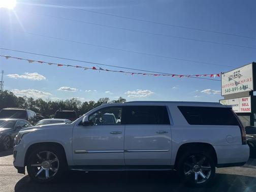 2016 Cadillac Escalade ESV Luxury