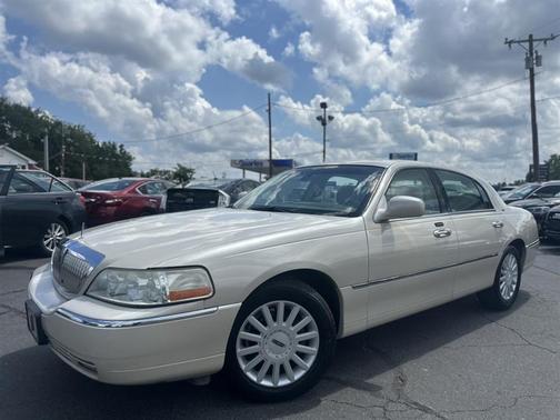 2003 Lincoln Town Car Cartier
