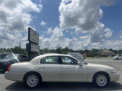 2003 Lincoln Town Car Cartier