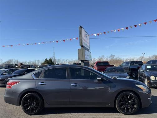 2013 Nissan Altima 3.5 SV